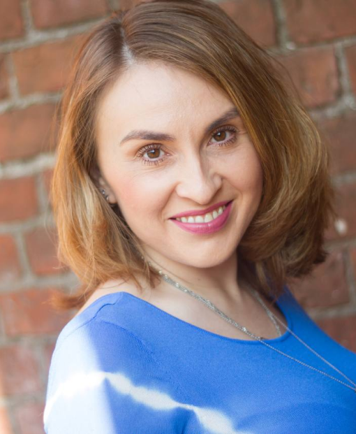 Елена Максимова